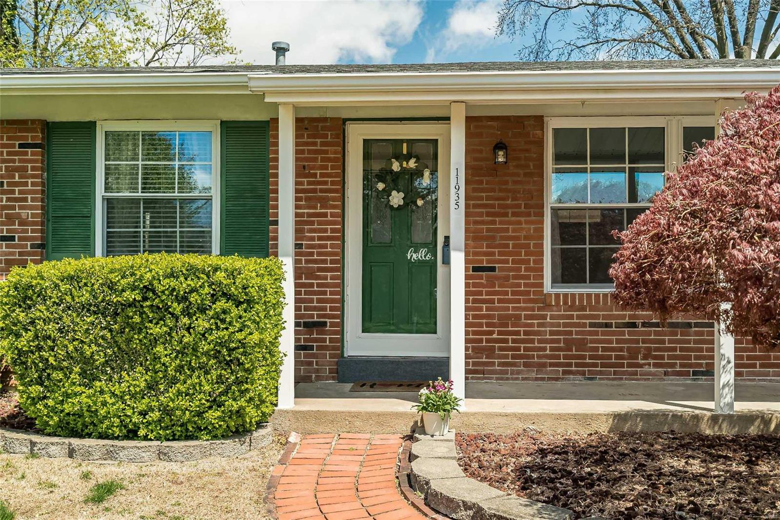 11935 Glen West