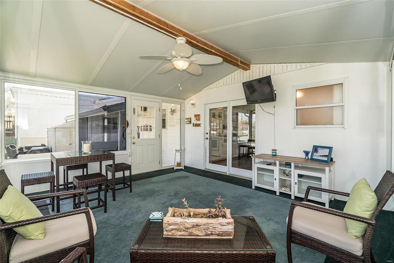 11935 Glen West