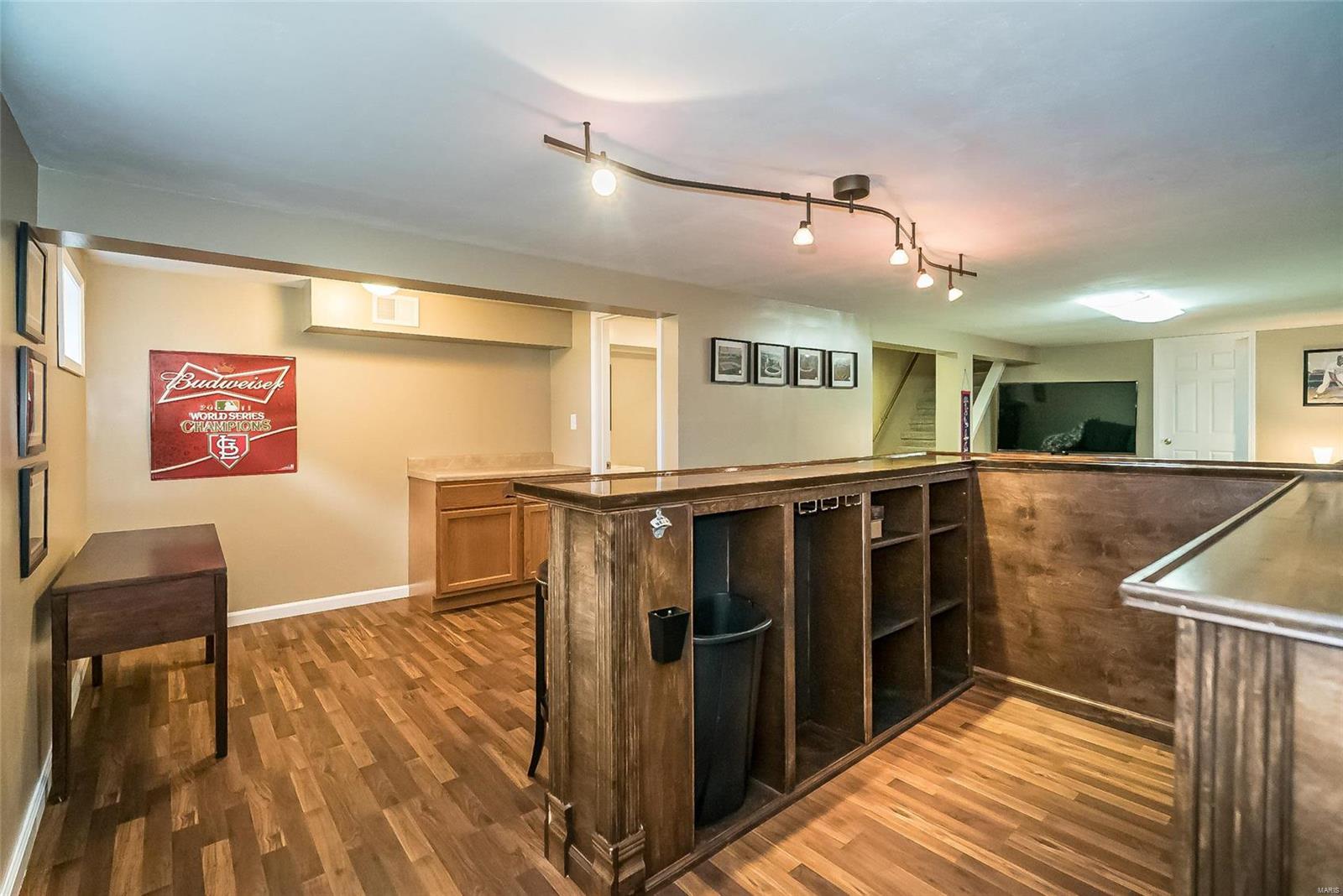 11935 Glen West