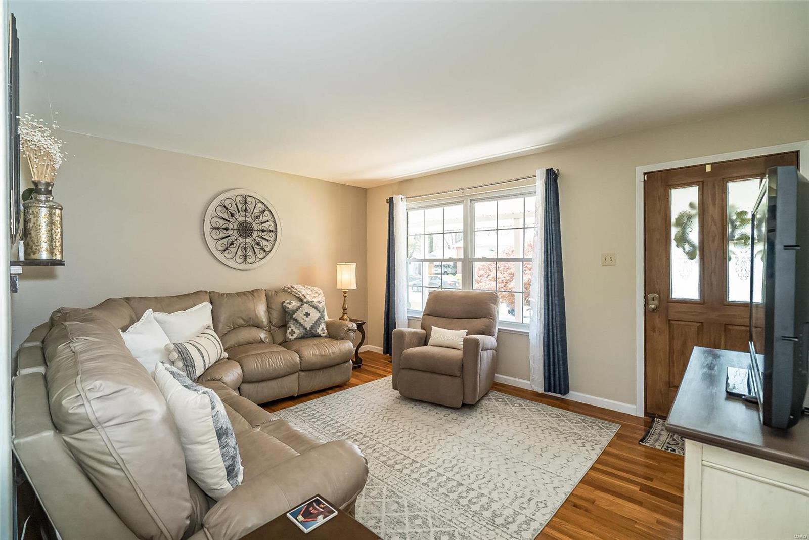 11935 Glen West