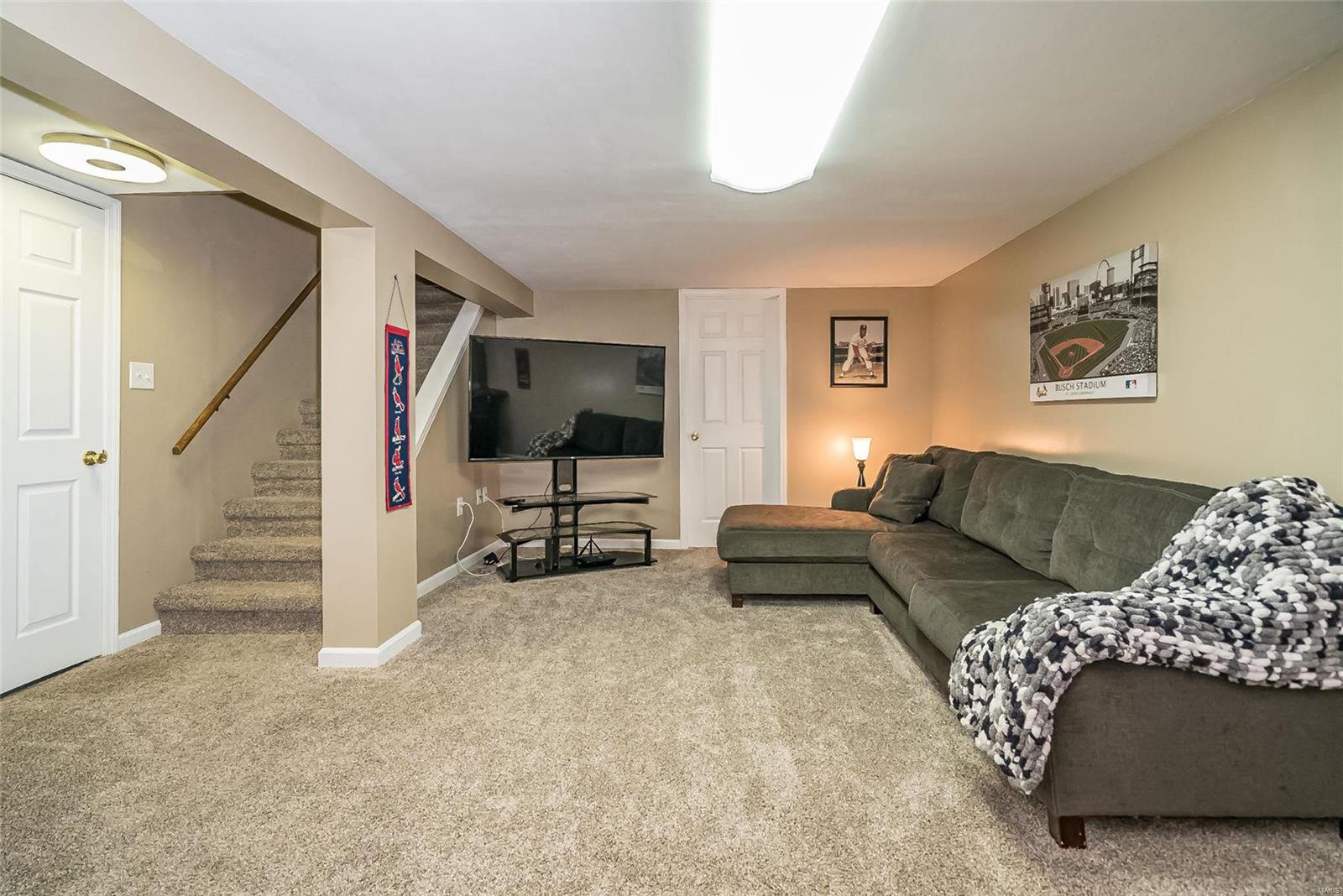 11935 Glen West