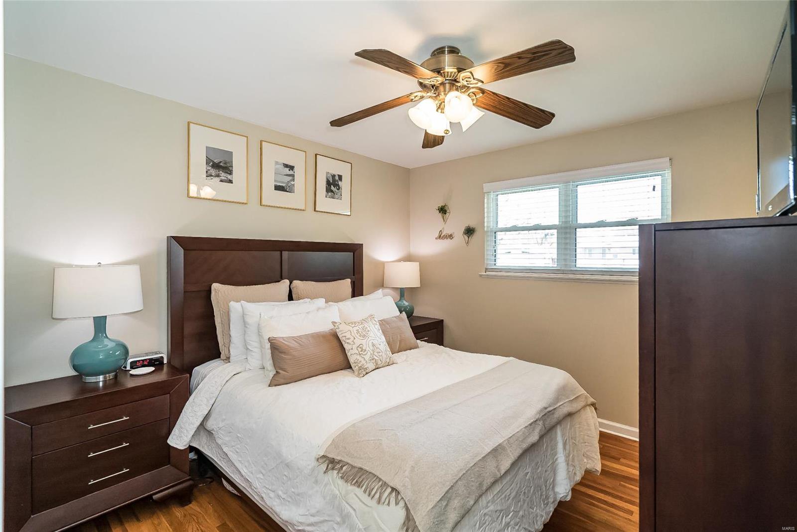 11935 Glen West