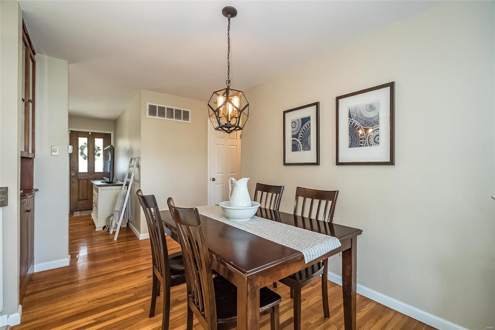 11935 Glen West