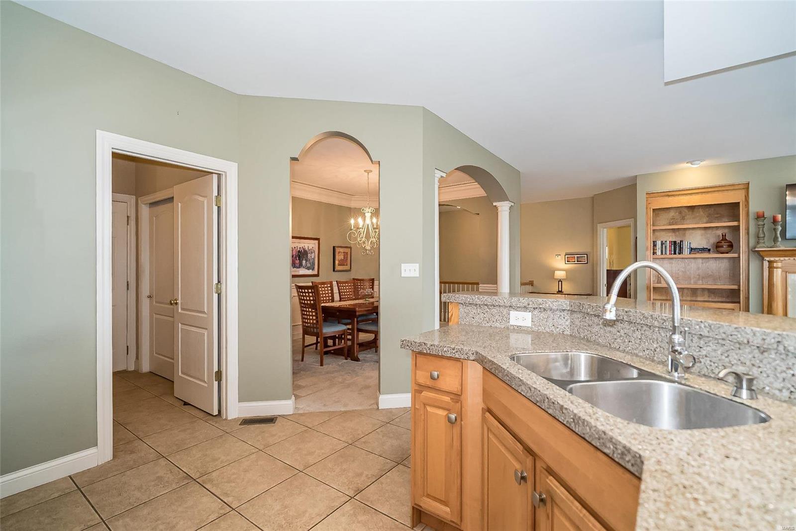 2427 Golden Bear Parkway