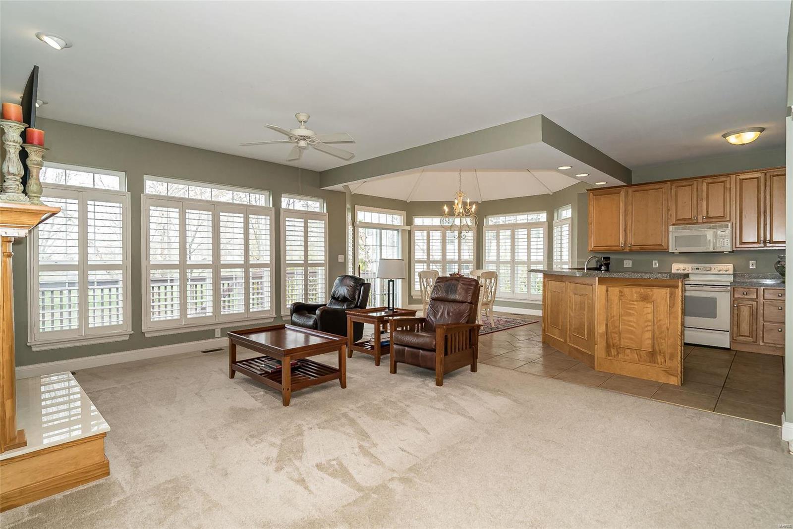 2427 Golden Bear Parkway