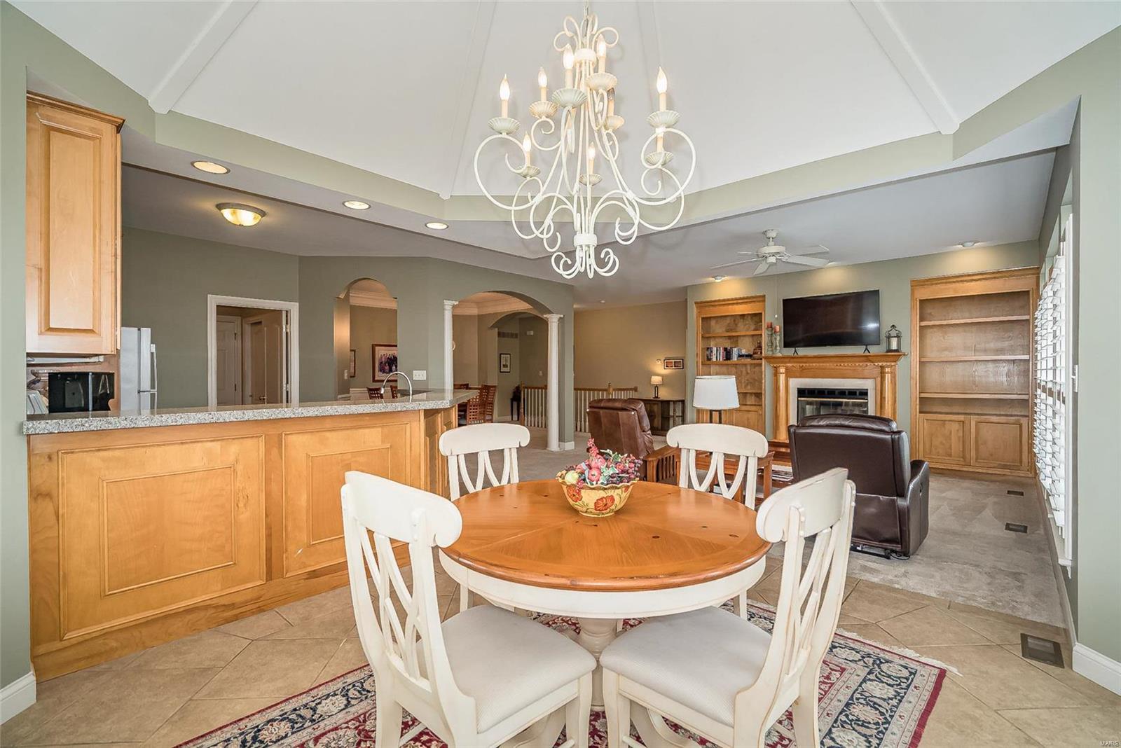 2427 Golden Bear Parkway