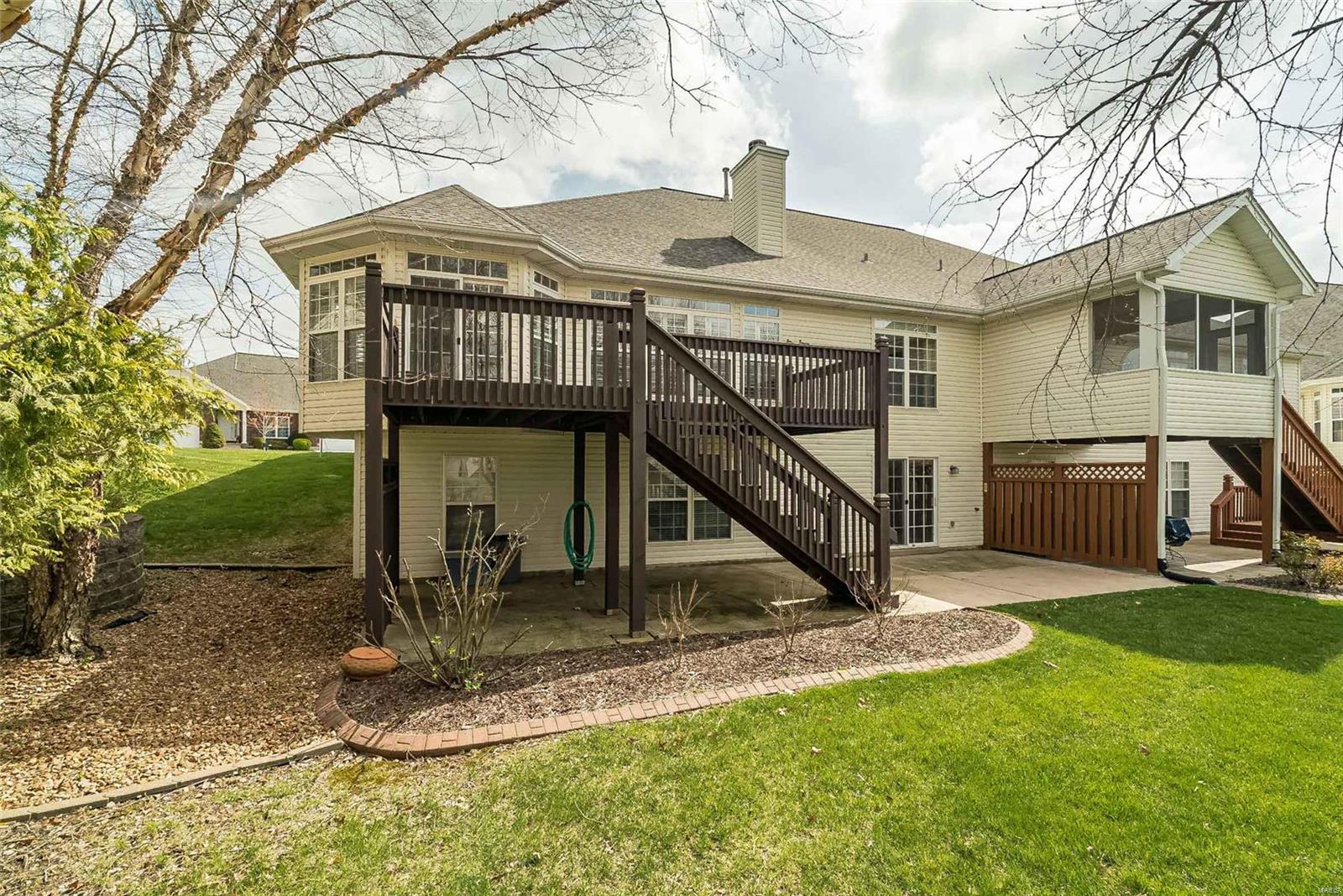 2427 Golden Bear Parkway