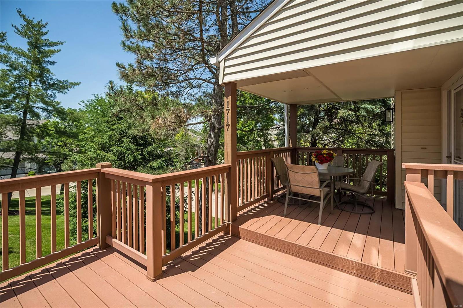 1717 Highview Circle Court
