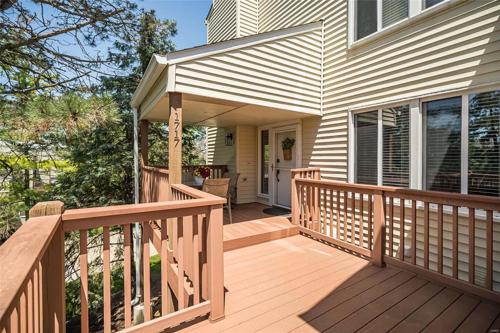 1717 Highview Circle Court