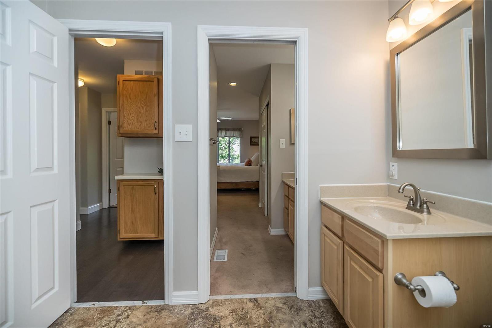 1717 Highview Circle Court