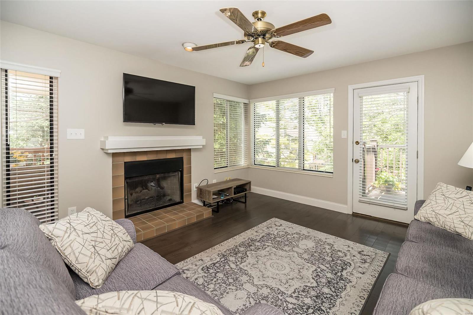1717 Highview Circle Court