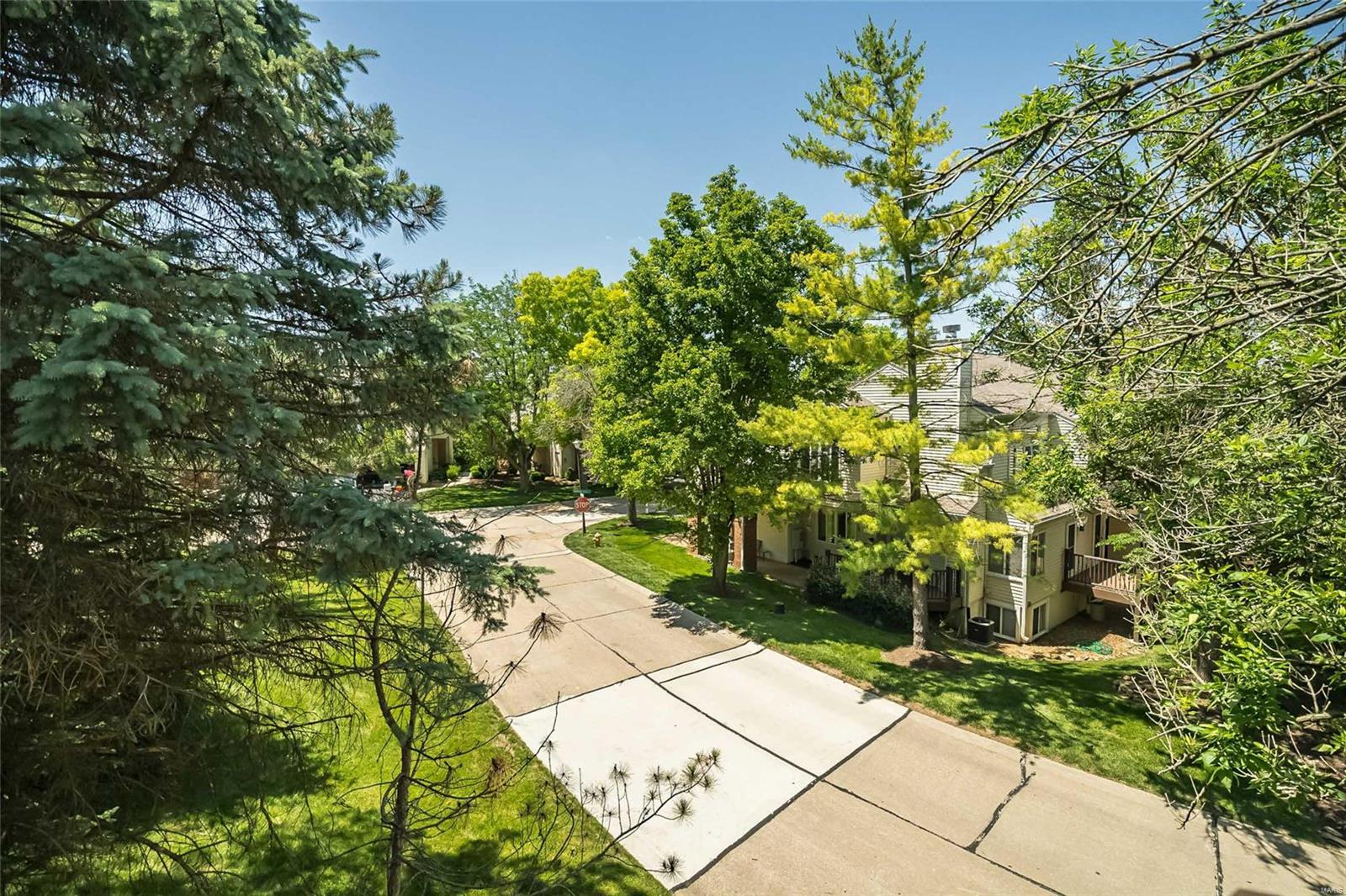 1717 Highview Circle Court