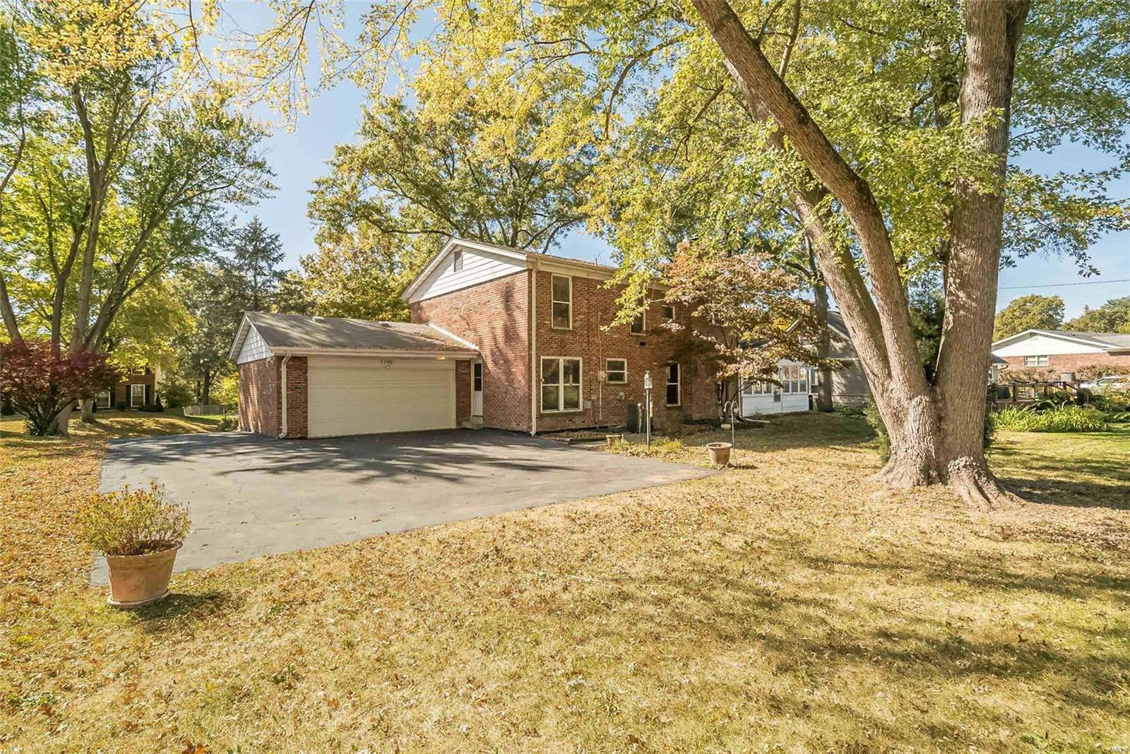14121 Parliament Drive