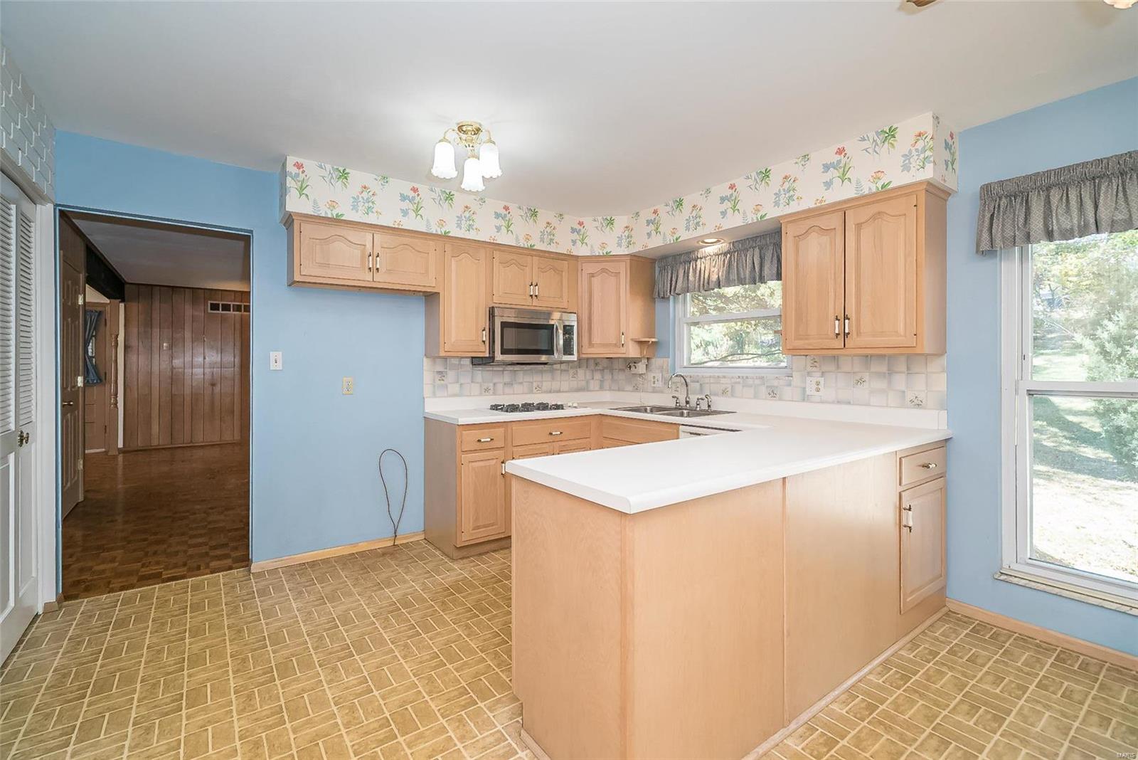 14121 Parliament Drive