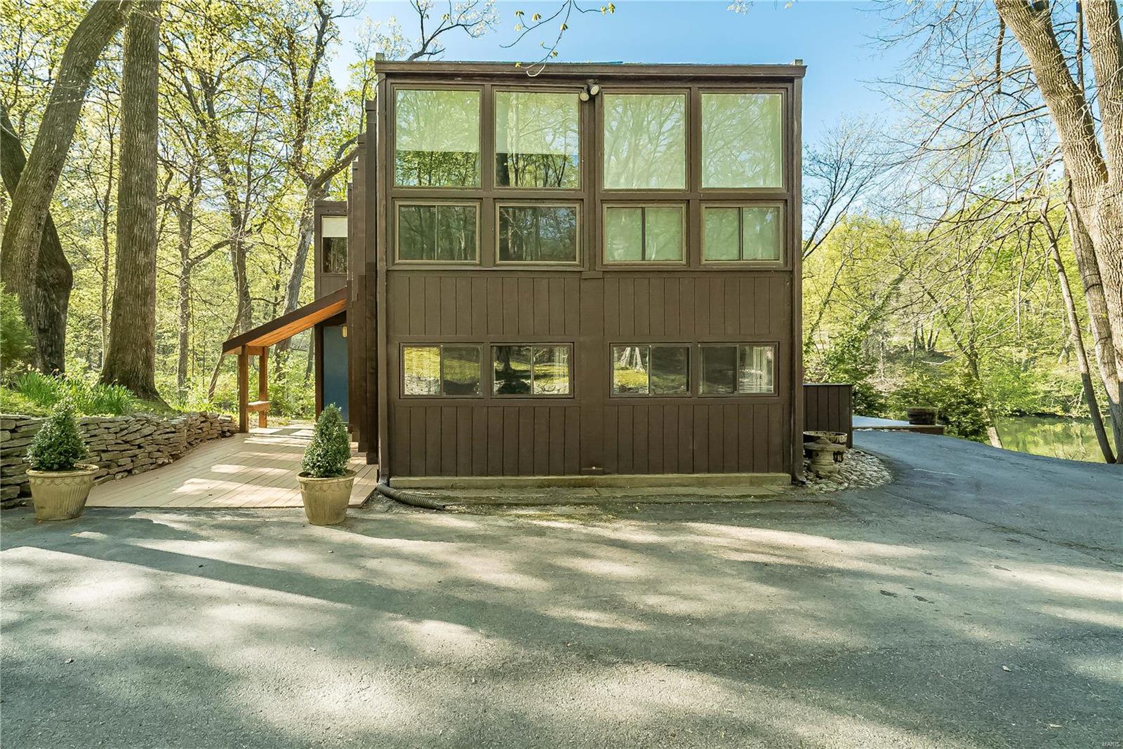 20 Arrowhead Estates