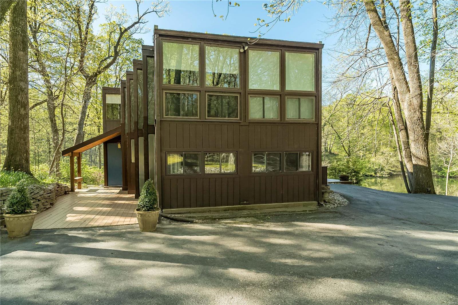 20 Arrowhead Estates