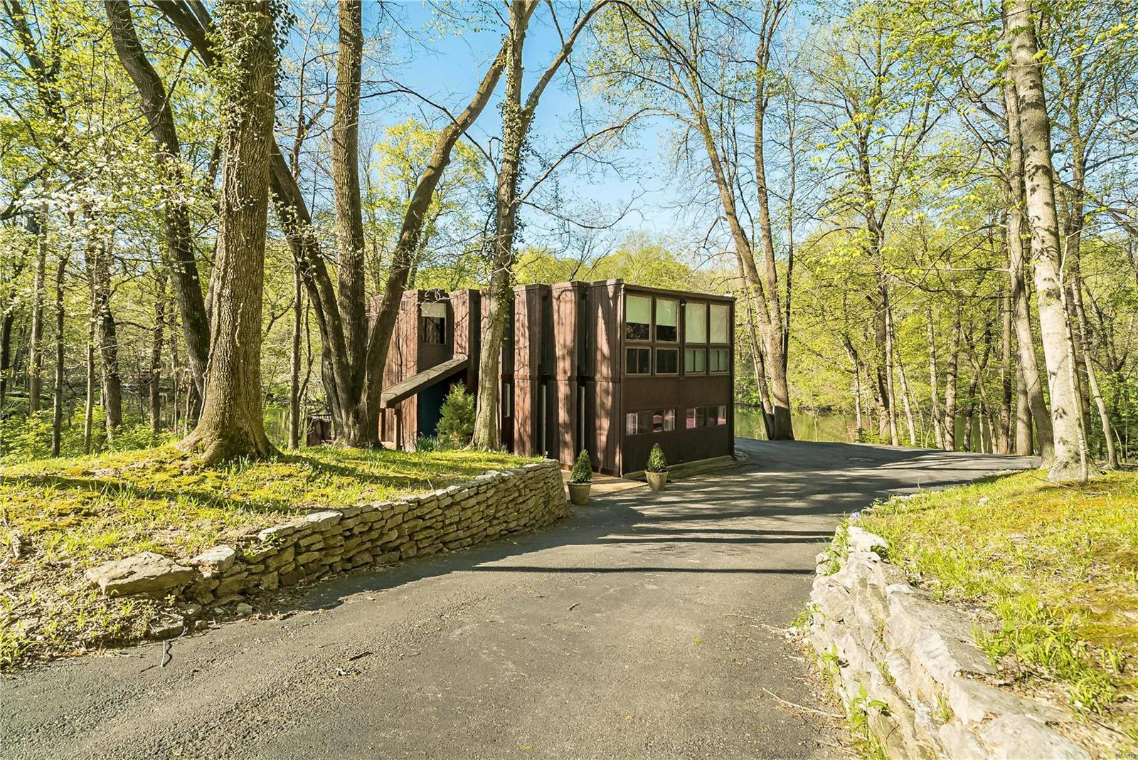 20 Arrowhead Estates