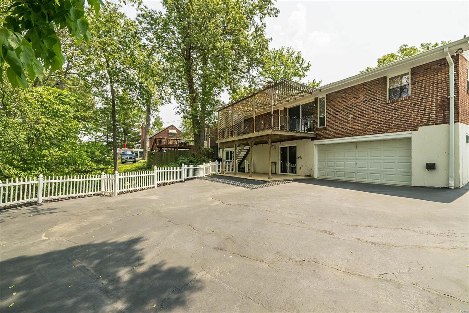 9801 Meadowfern Drive