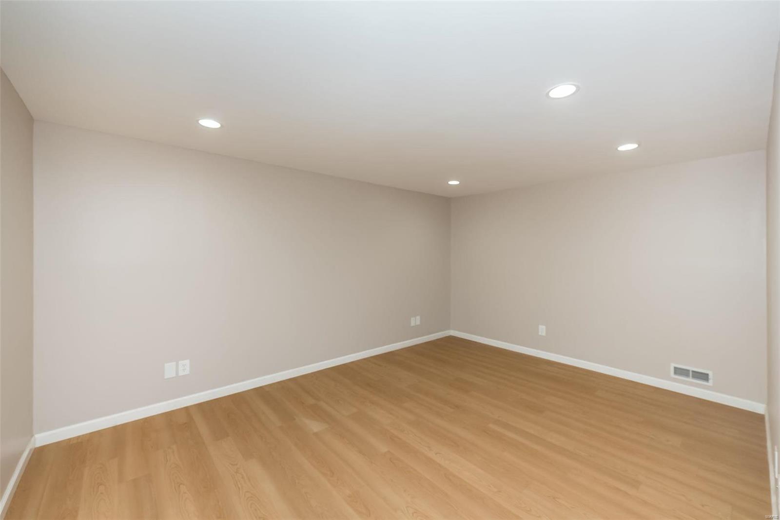 13474 Amiot Drive