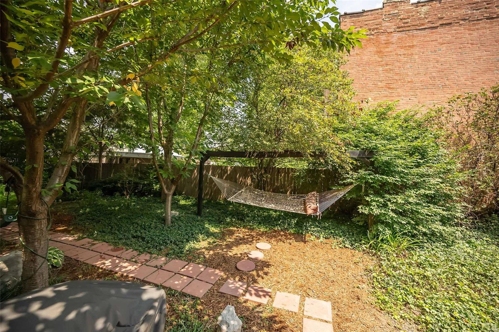 2847 Wisconsin Ave