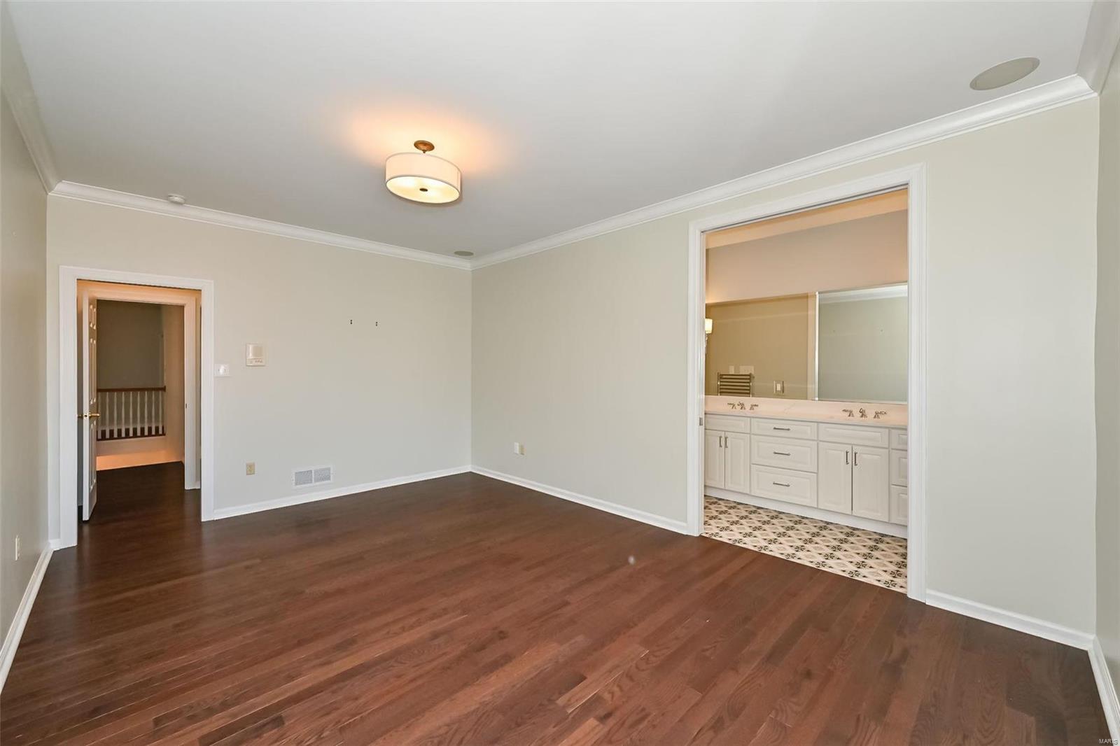 12431 Questover Manor Ct