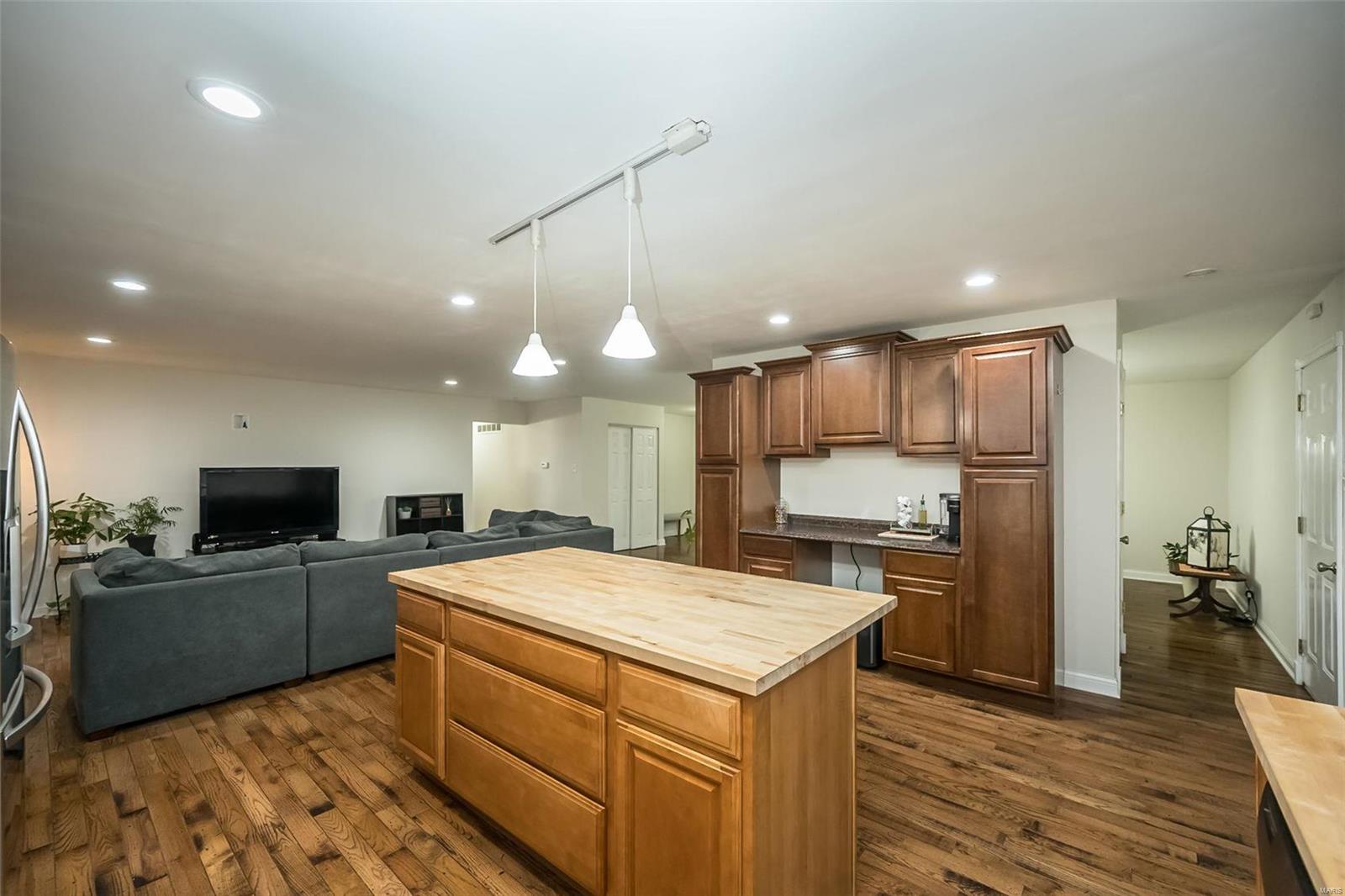 210 Stablestone Drive