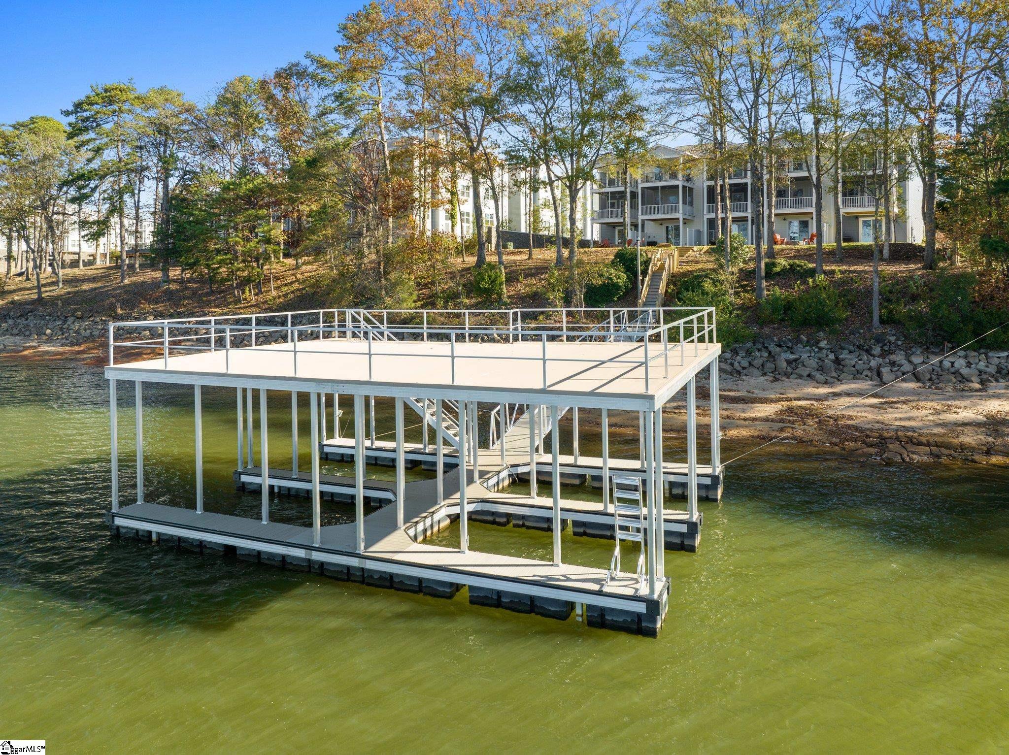 108 Holiday West Unit A