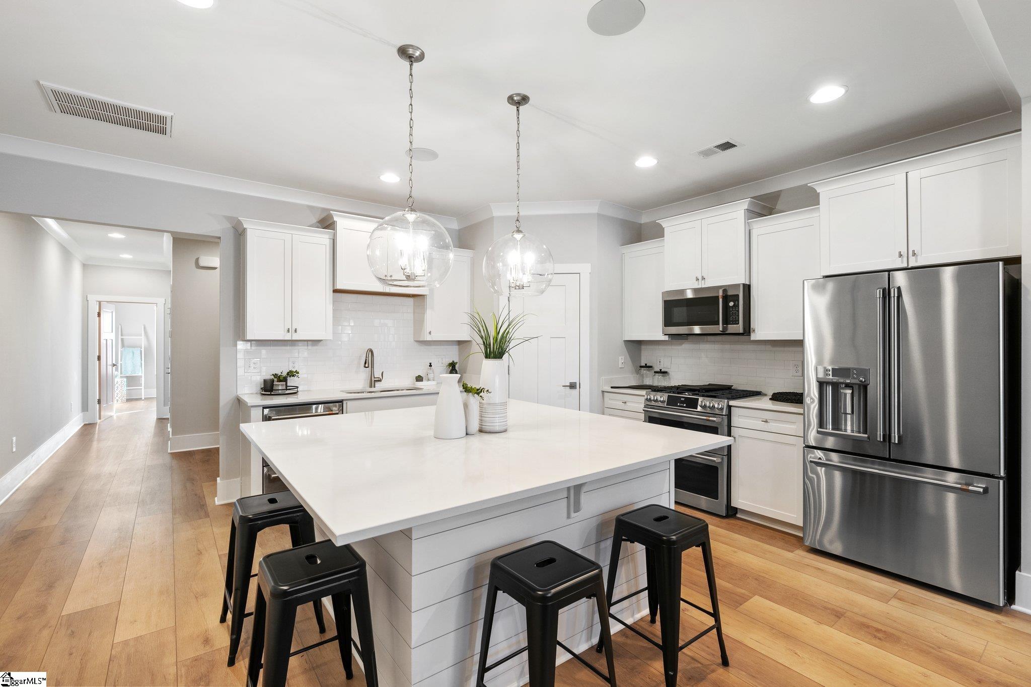 108 Holiday West Unit A