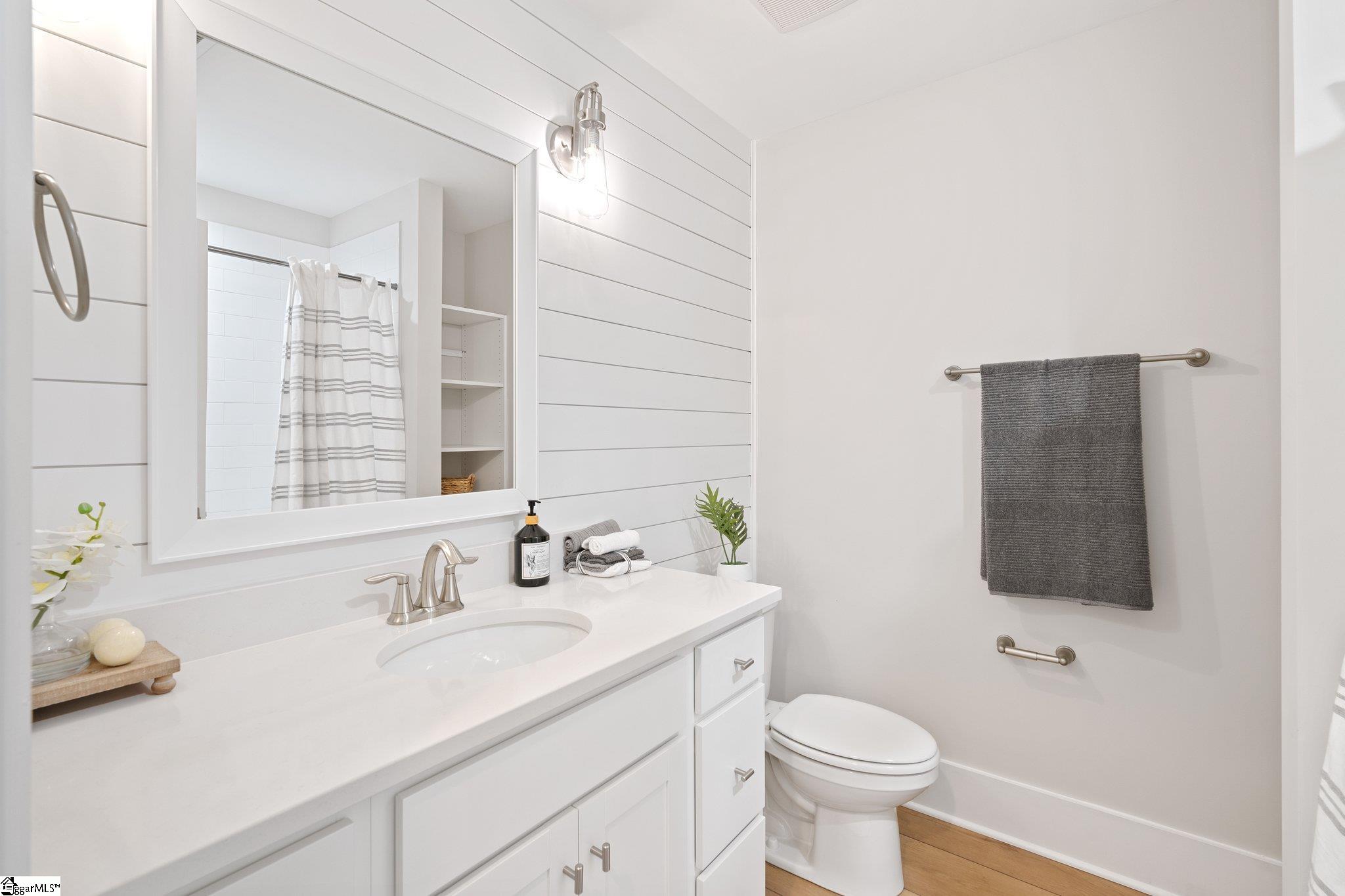 108 Holiday West Unit A