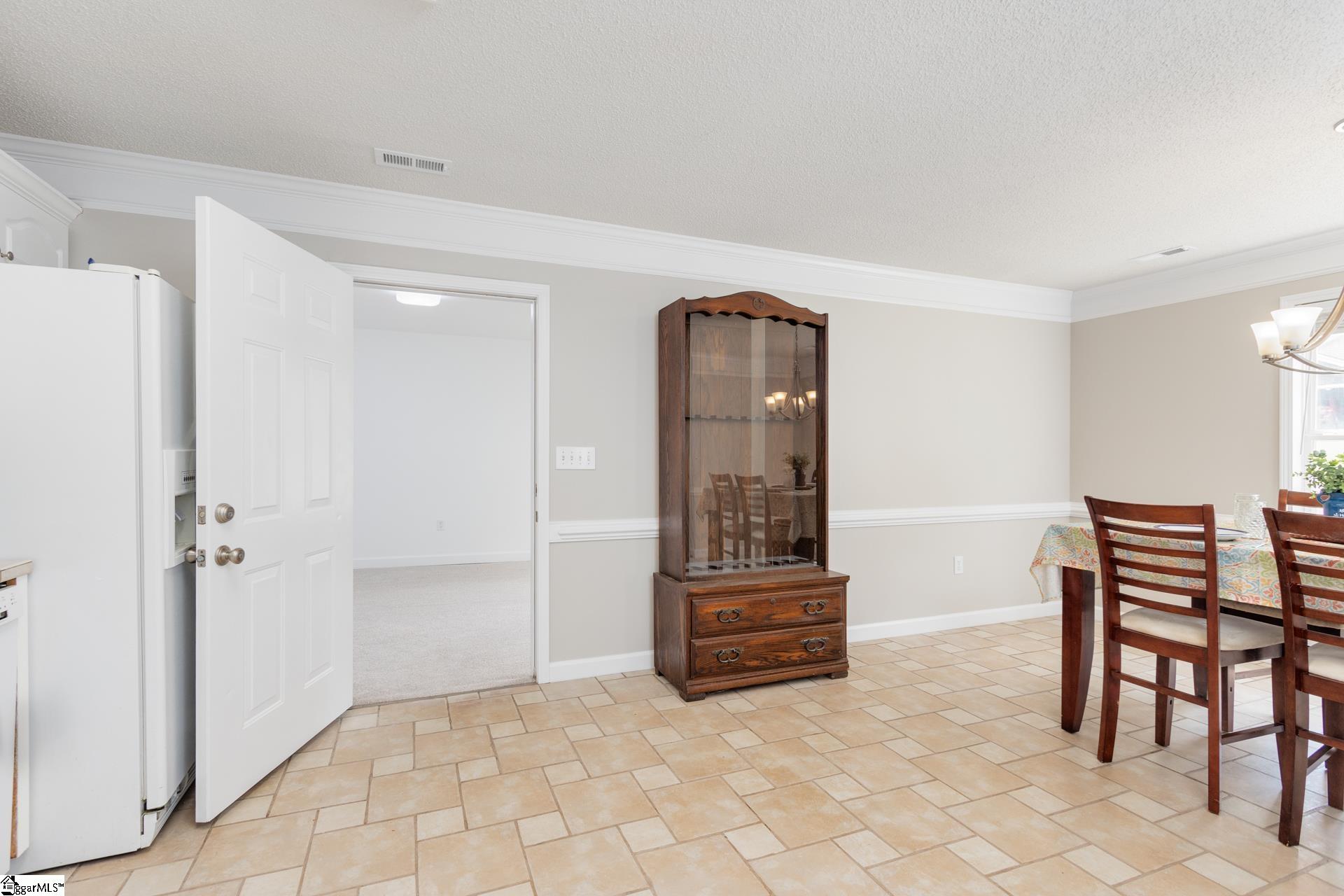 101 Valleydale Court