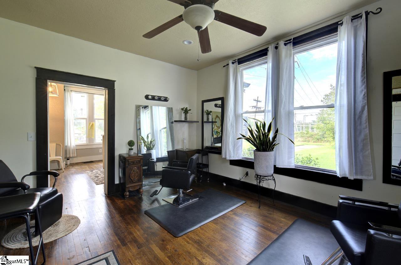 404 S 5th Street