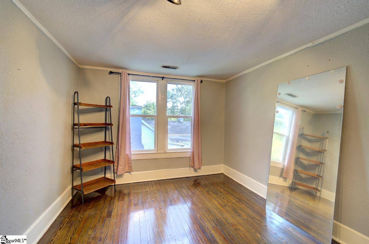 404 S 5th Street