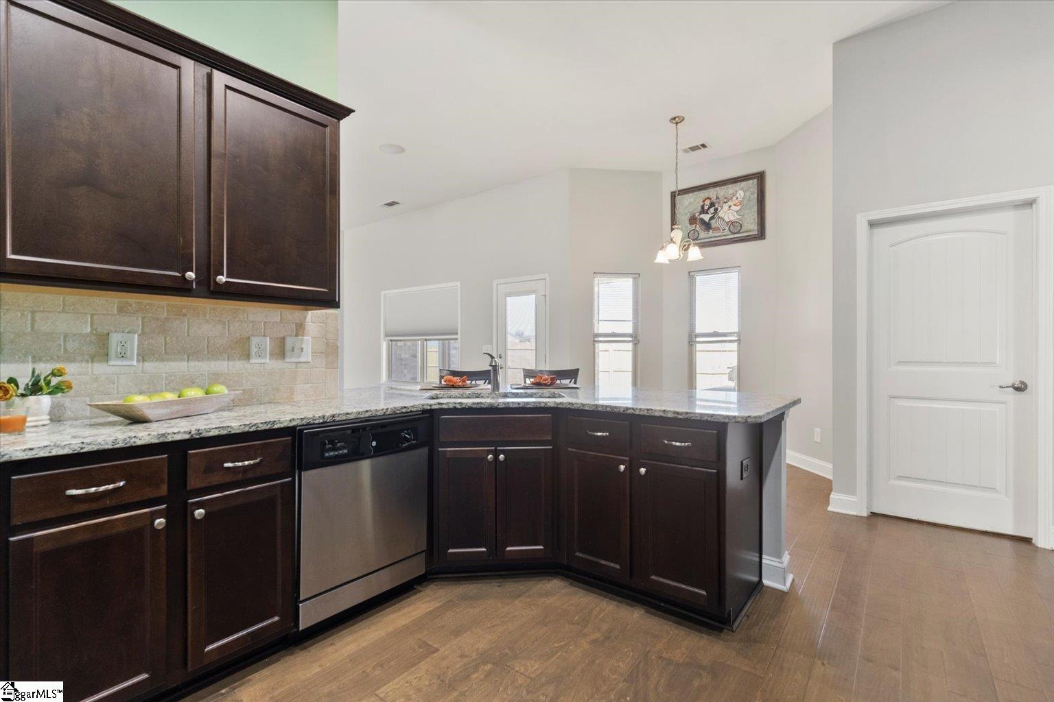 547 Bridgetowne Court