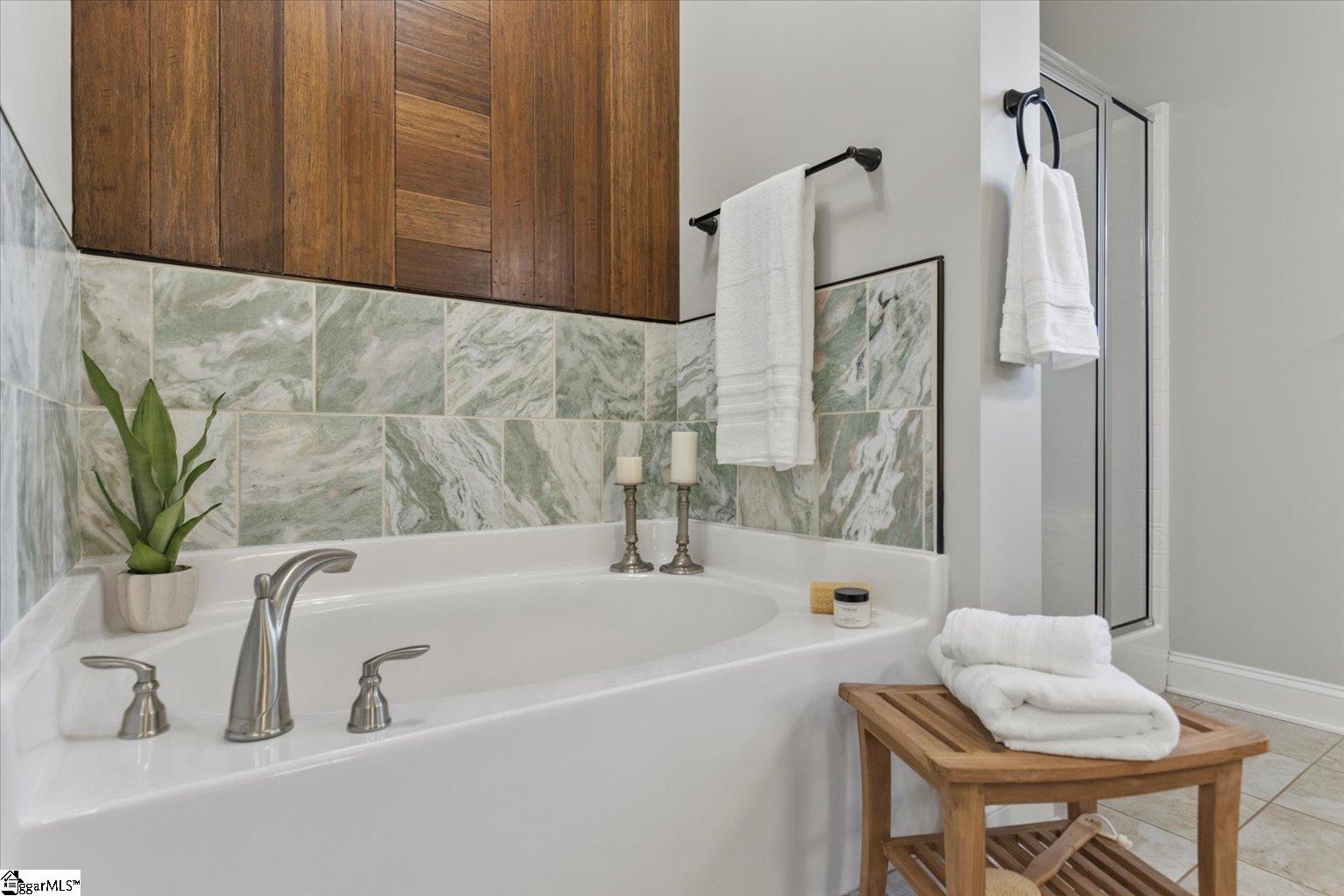 547 Bridgetowne Court