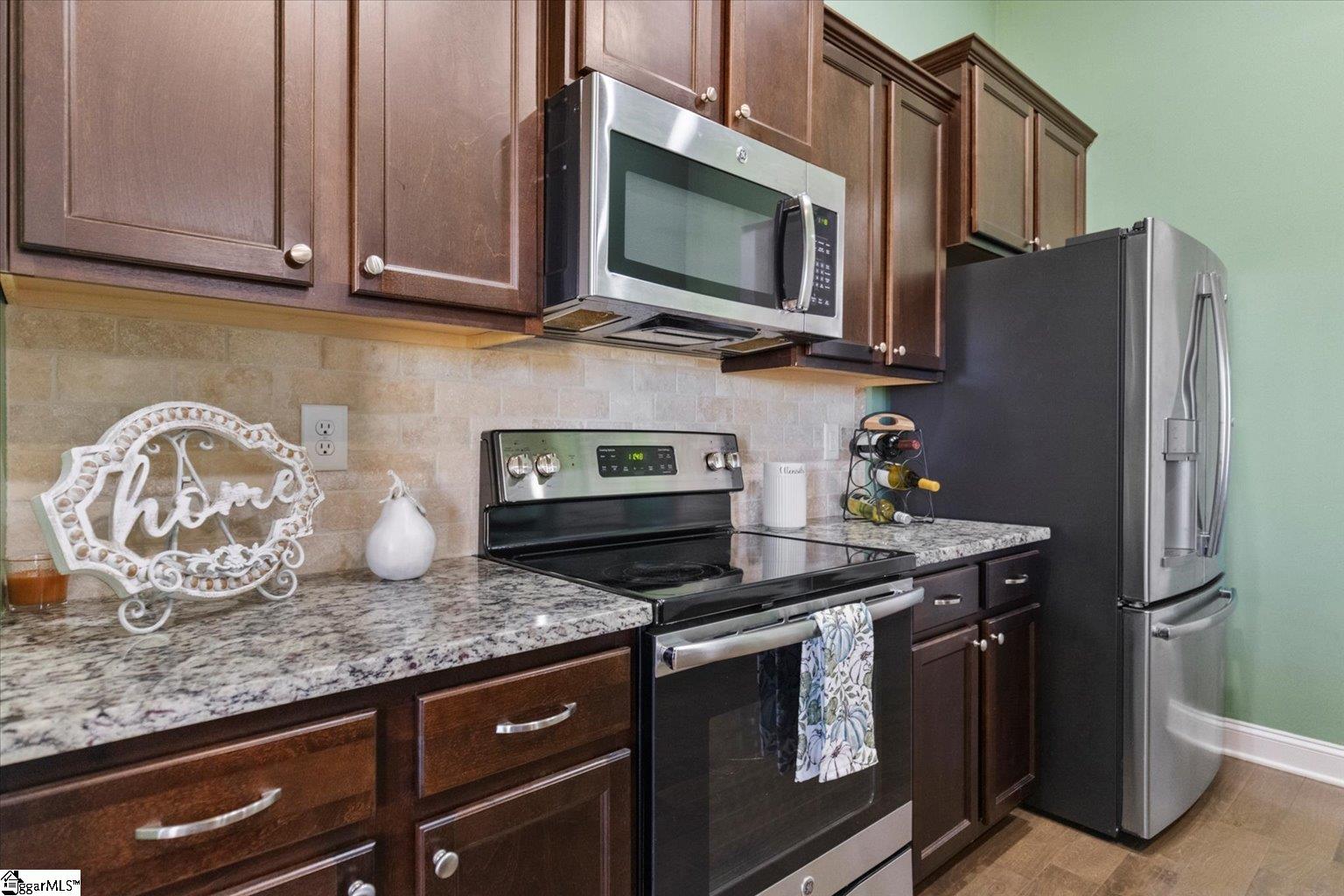 547 Bridgetowne Court