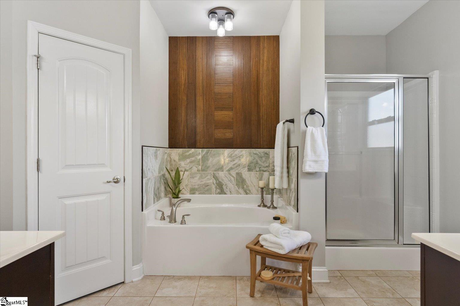 547 Bridgetowne Court