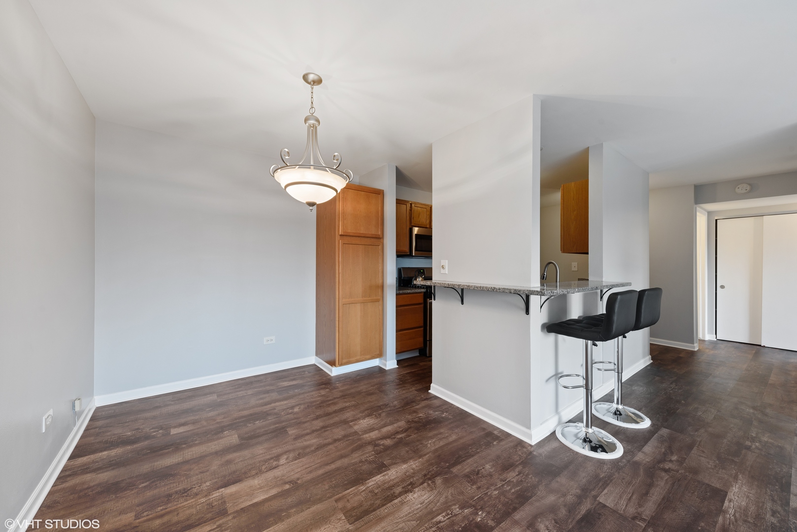 1926 PRAIRIE Square Unit: 321