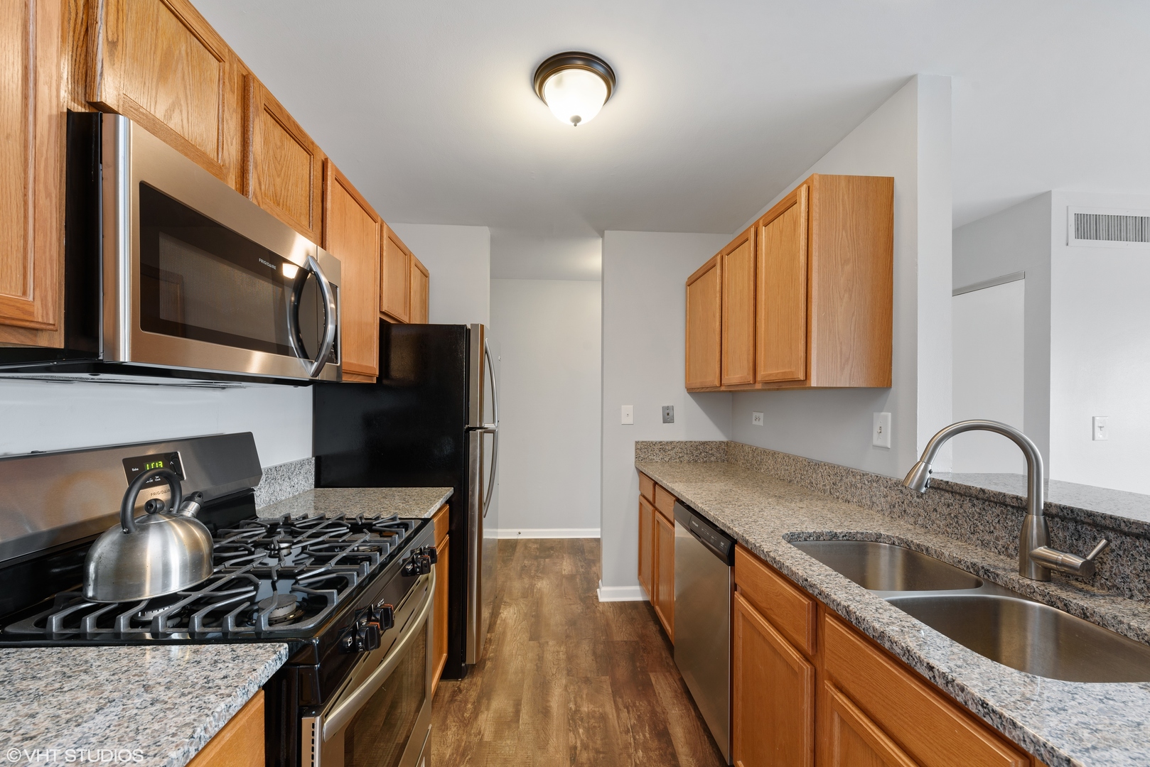 1926 PRAIRIE Square Unit: 321