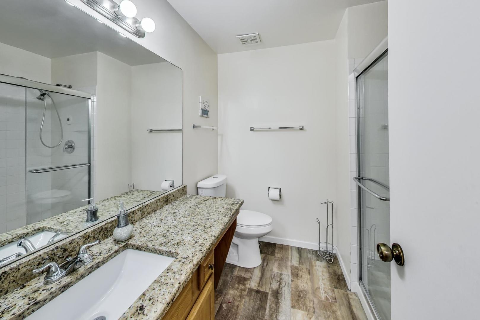 198 CAMDEN Court Unit: Z2