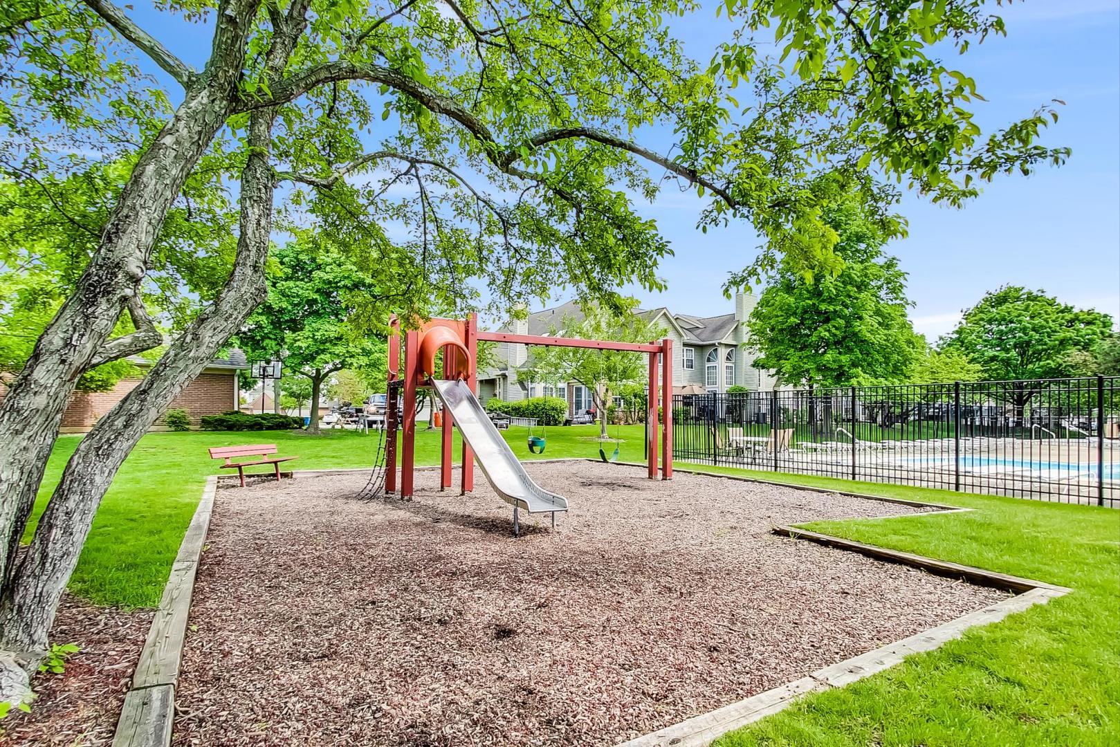 198 CAMDEN Court Unit: Z2