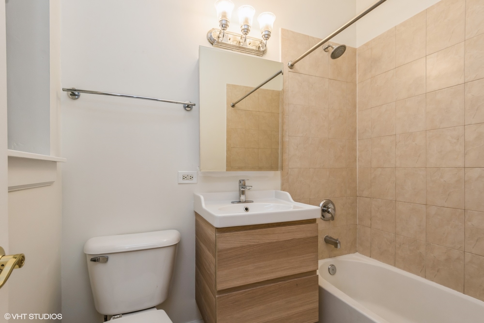 7005 N Wolcott Avenue Unit: 1