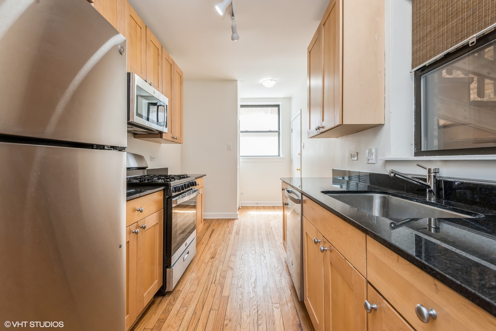 7005 N Wolcott Avenue Unit: 1