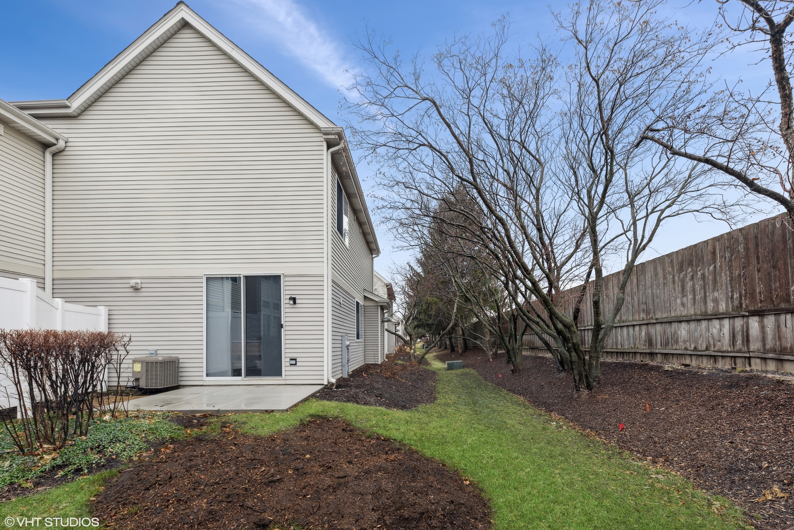540 E THORNHILL Lane