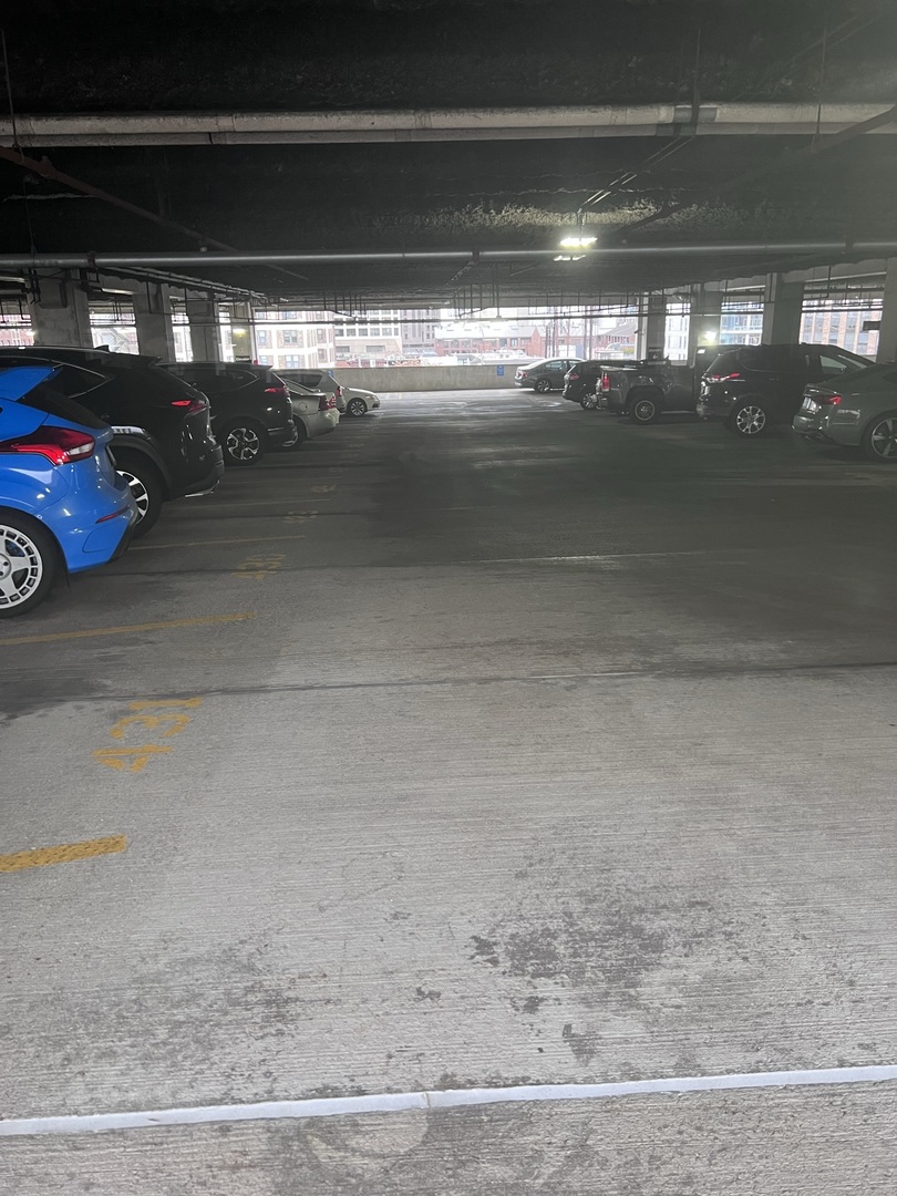 111 W Maple Street Unit: 431