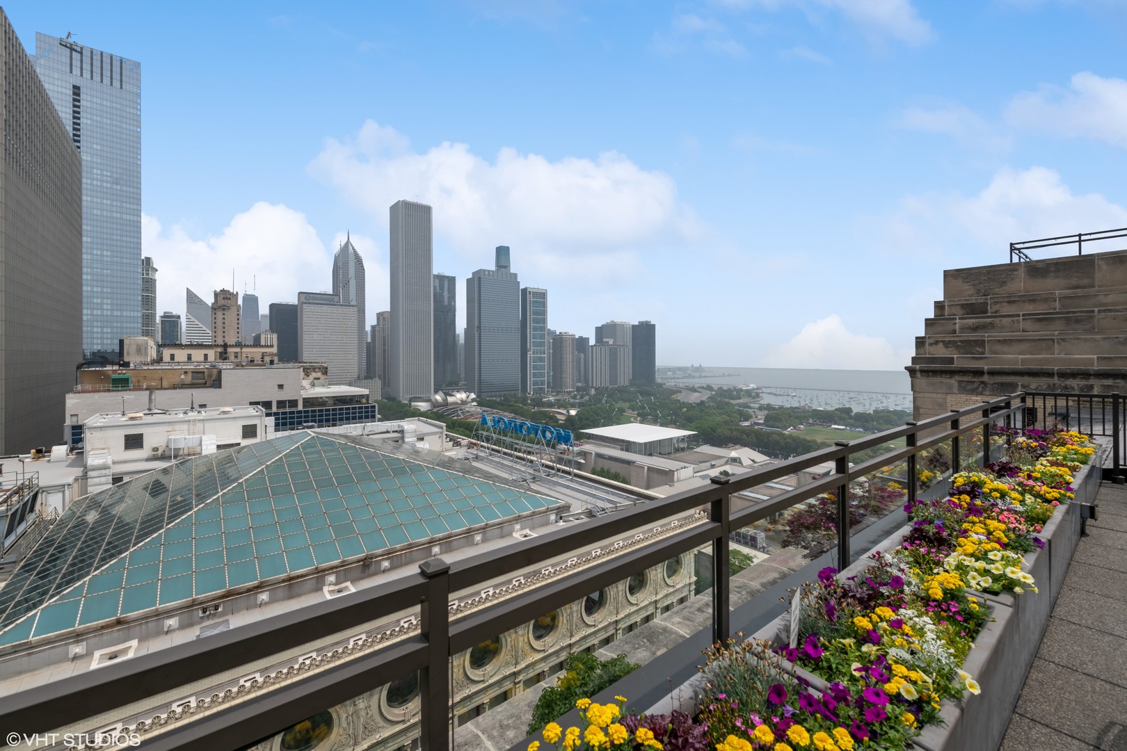 310 S Michigan Avenue Unit: 1004
