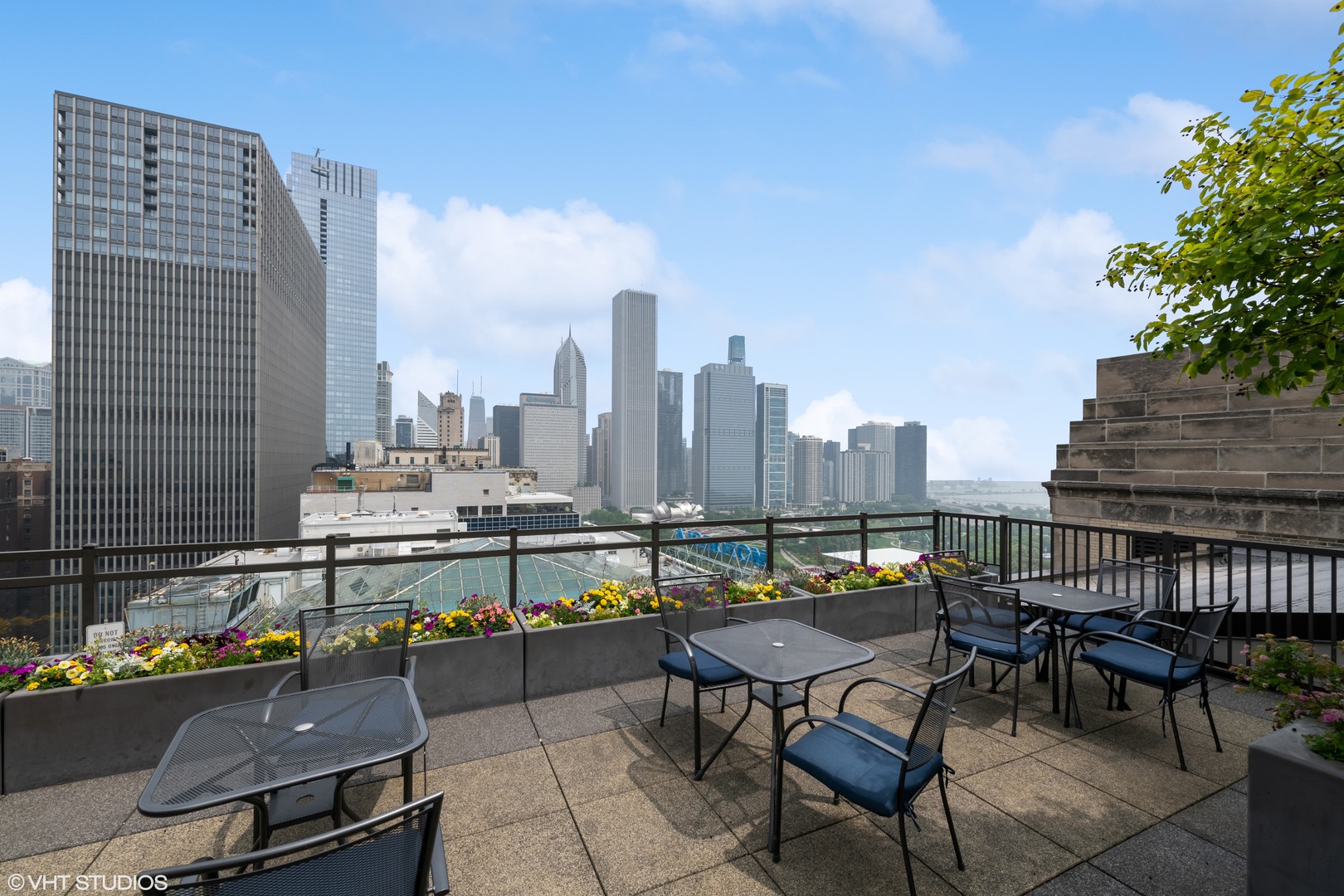 310 S Michigan Avenue Unit: 1004