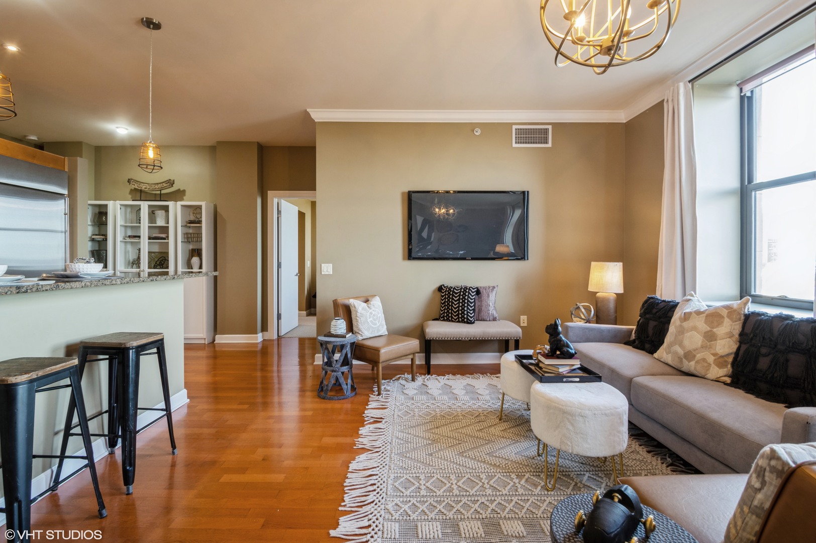 310 S Michigan Avenue Unit: 1004