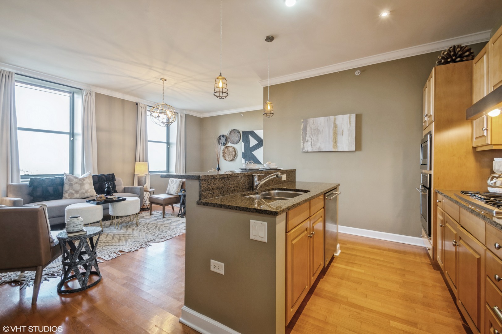 310 S Michigan Avenue Unit: 1004