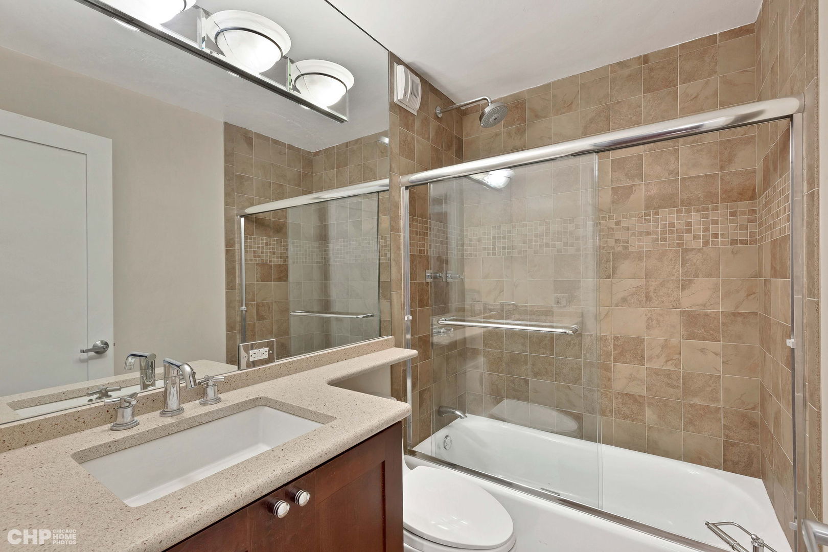 1660 N LaSalle Drive Unit: 3503