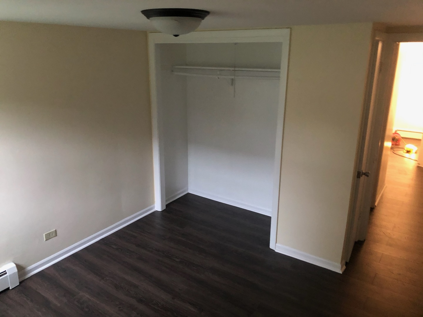 7343 W FULLERTON Avenue